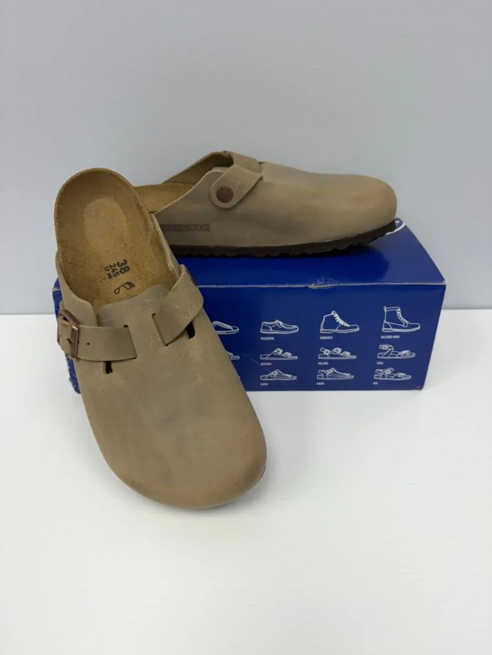 Birkenstock Boston clog in Tabacco Brown